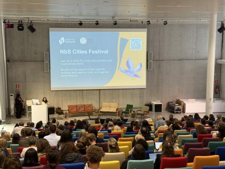 conference presentation lecture theatre